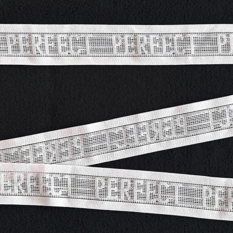 Tessitura con lettere